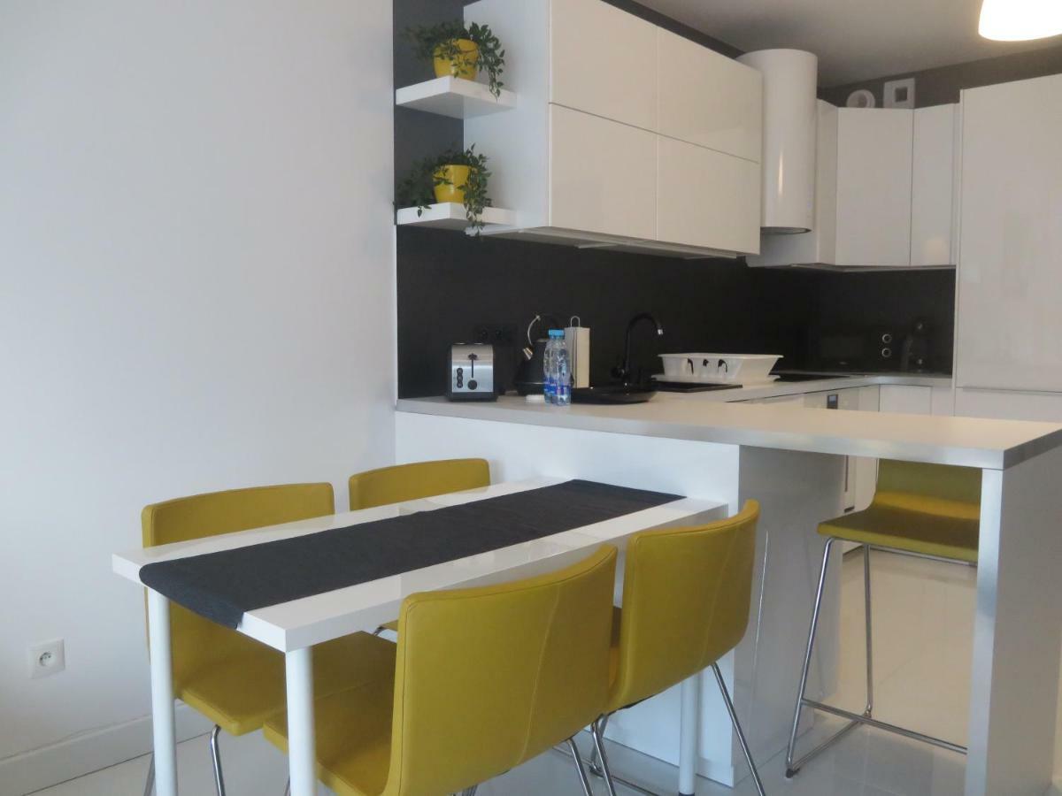 Apartament Maxi Poznan Bagian luar foto